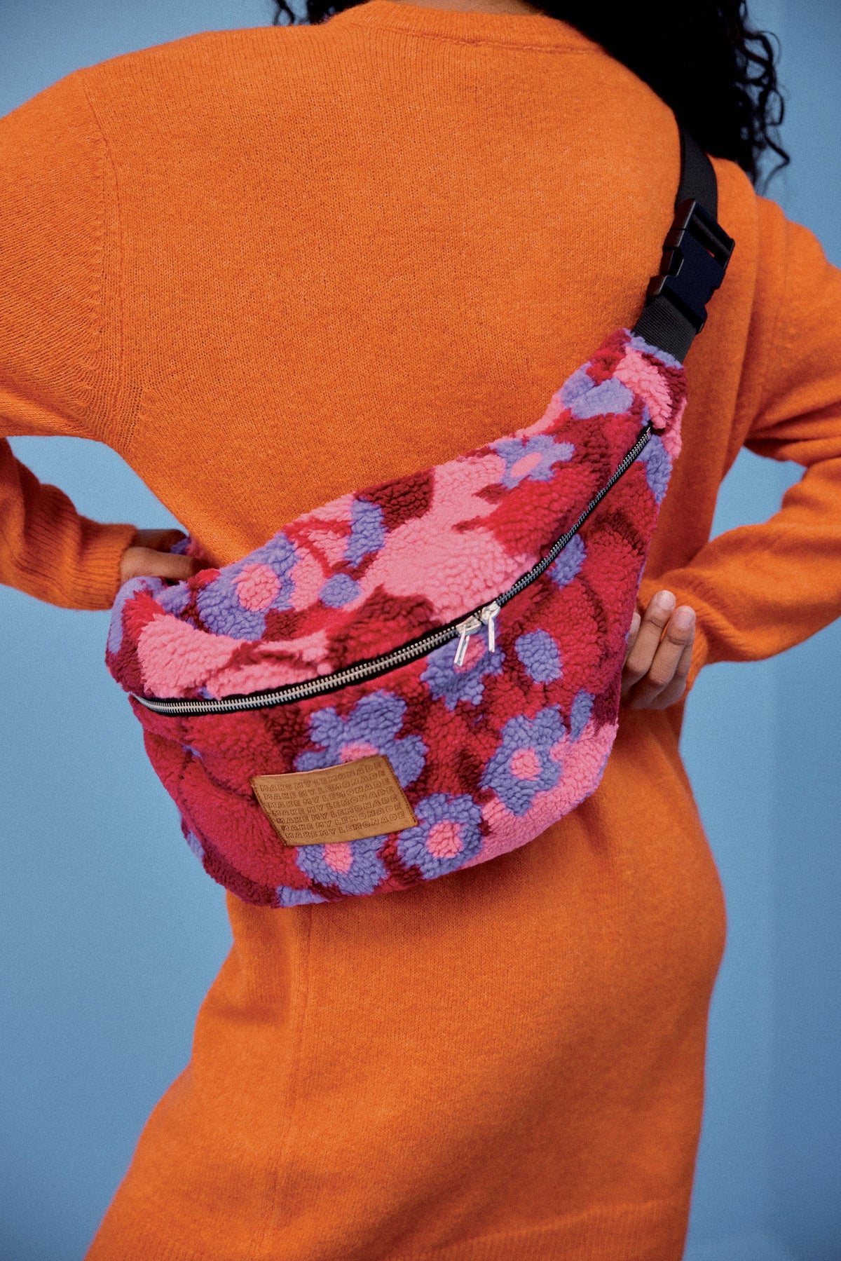 SAC BANANA MOUMOUTE FLEURS 70 PURPLE