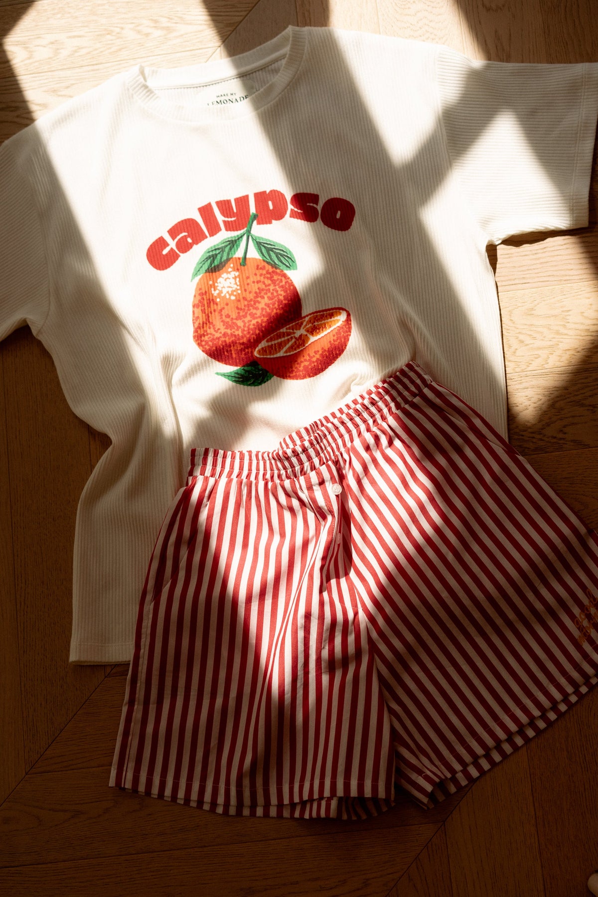 SHORT LUIS MINI RED STRIPE