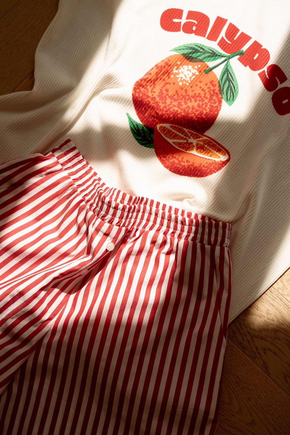 SHORT LUIS MINI RED STRIPE