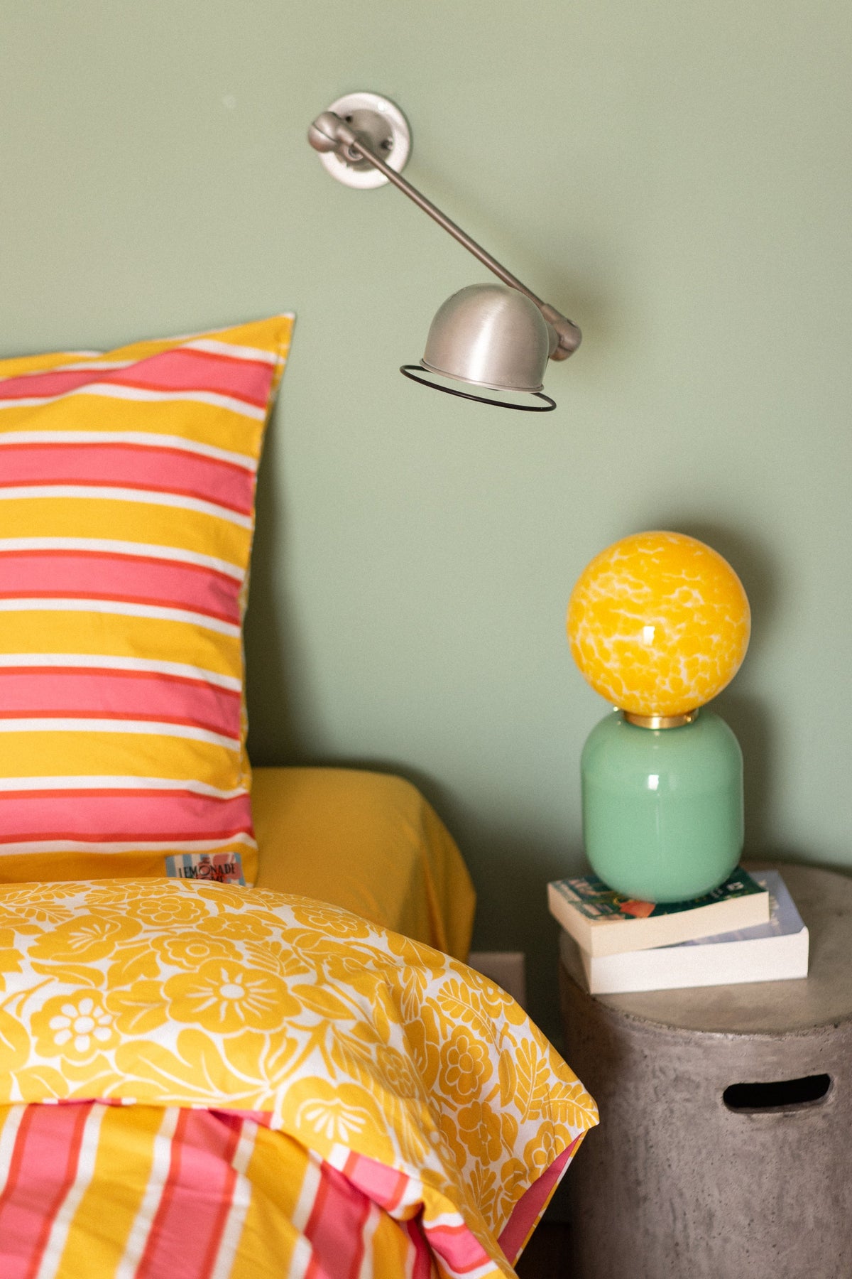 LAMPE MILO GREEN