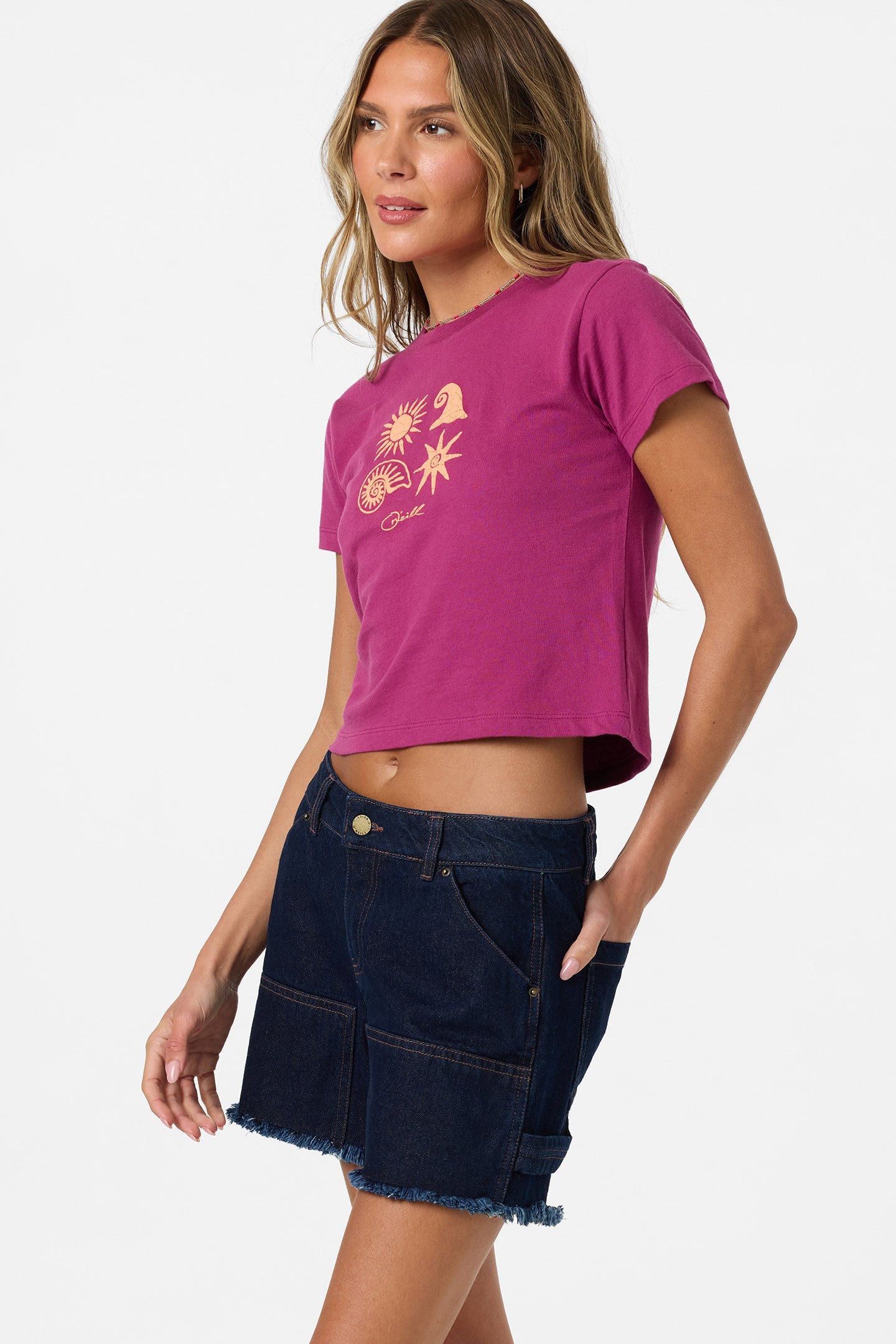 Shell Star Fitted Tee