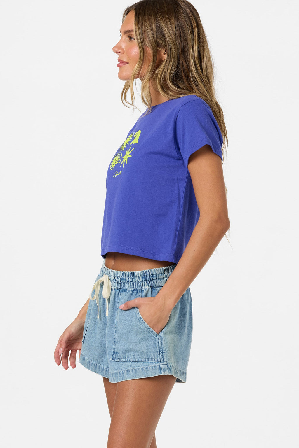 Shell Star Fitted Tee
