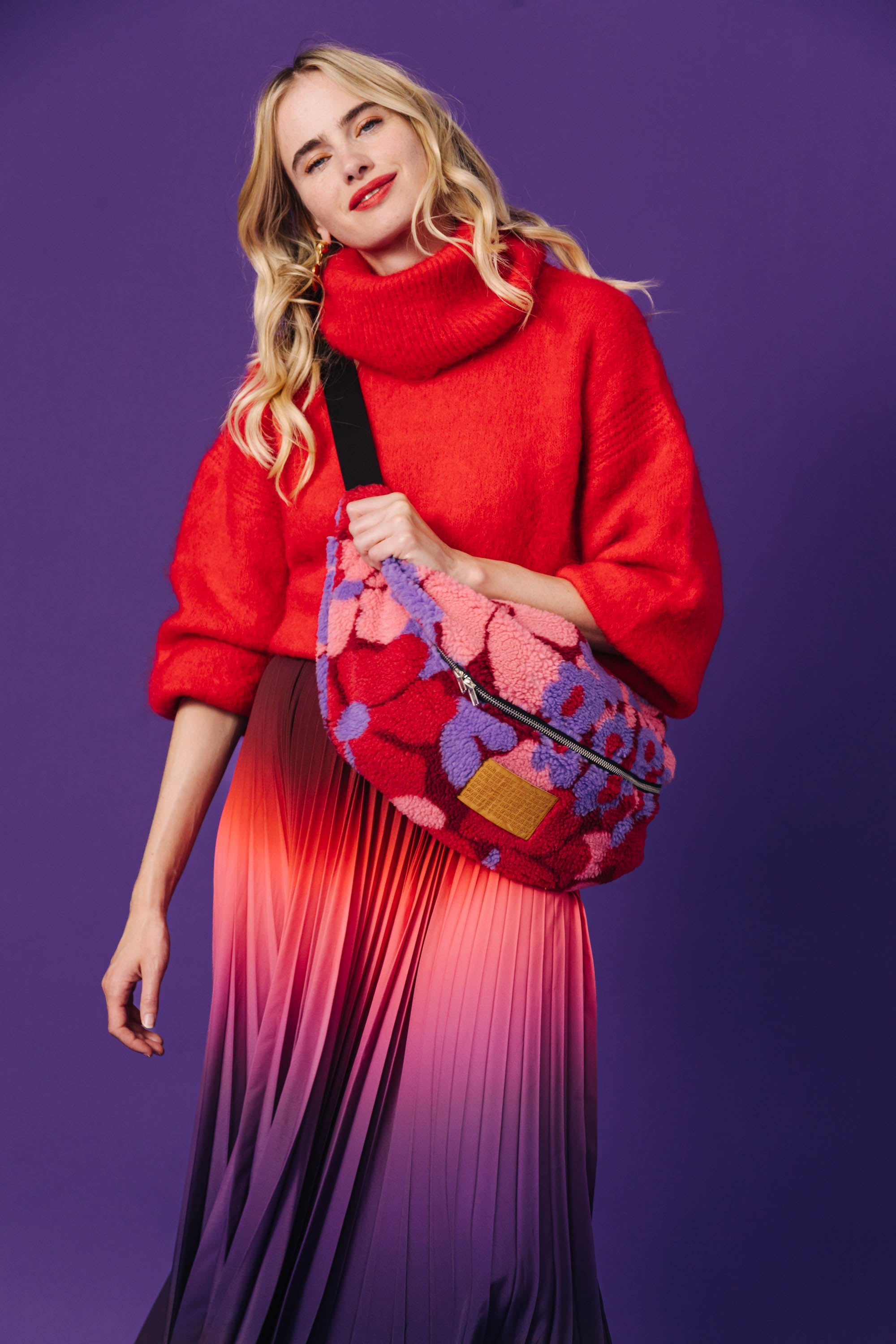 SAC BANANA MOUMOUTE FLEURS 70'S PURPLE