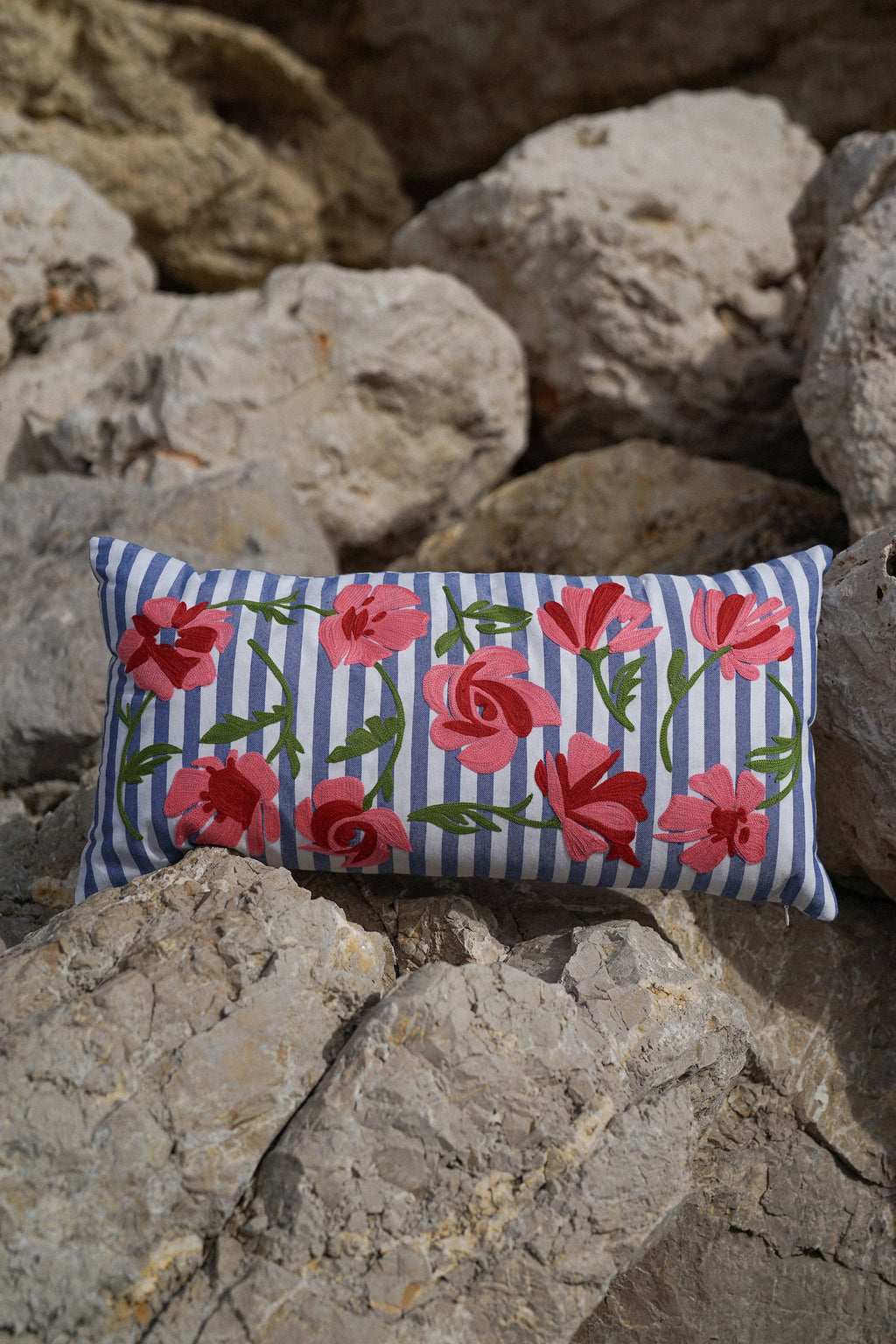 COUSSIN AVA TULIPES